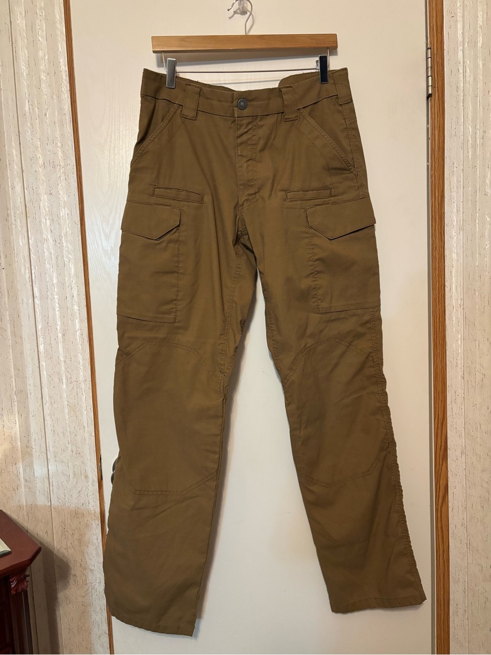 Men's Cargo Pants in Tan - Rugged Everyday Utility